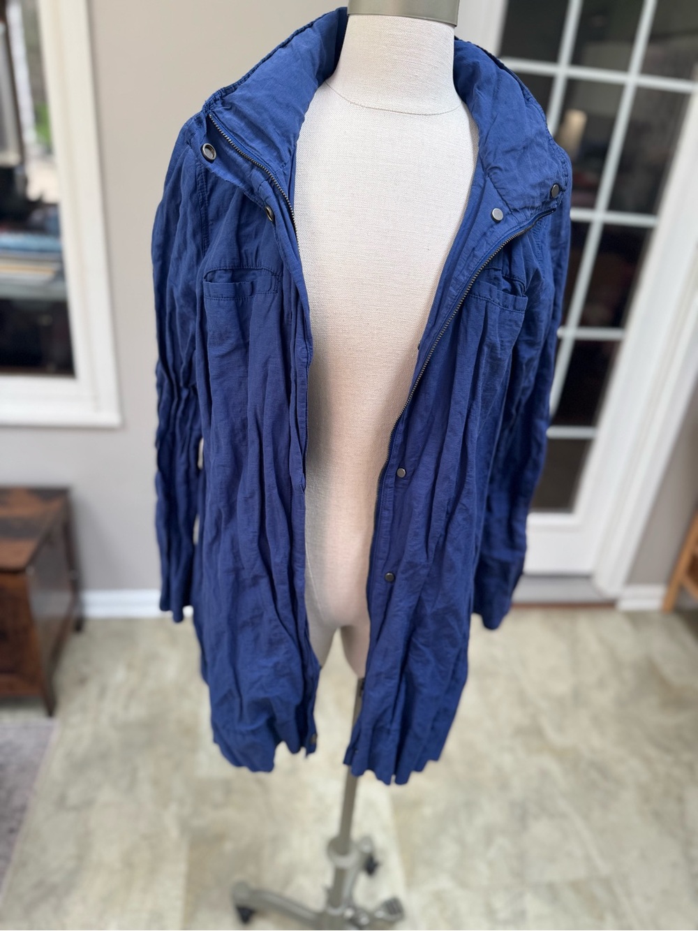 Eileen Fisher Navy Packable Jacket – Hidden Hood 🖤